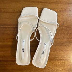 Zara Ecru Leather Kitten Heel, Size EU 38